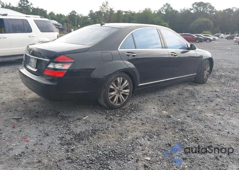 2009 Mercedes-Benz S 550 from USA, damaged, VIN WDDNG71X79A272371